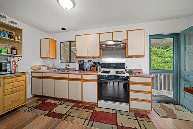 24 Palena Pl, Kula, HI 96790