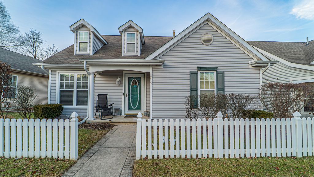 215 Dundee Street, Valparaiso, IN 46385