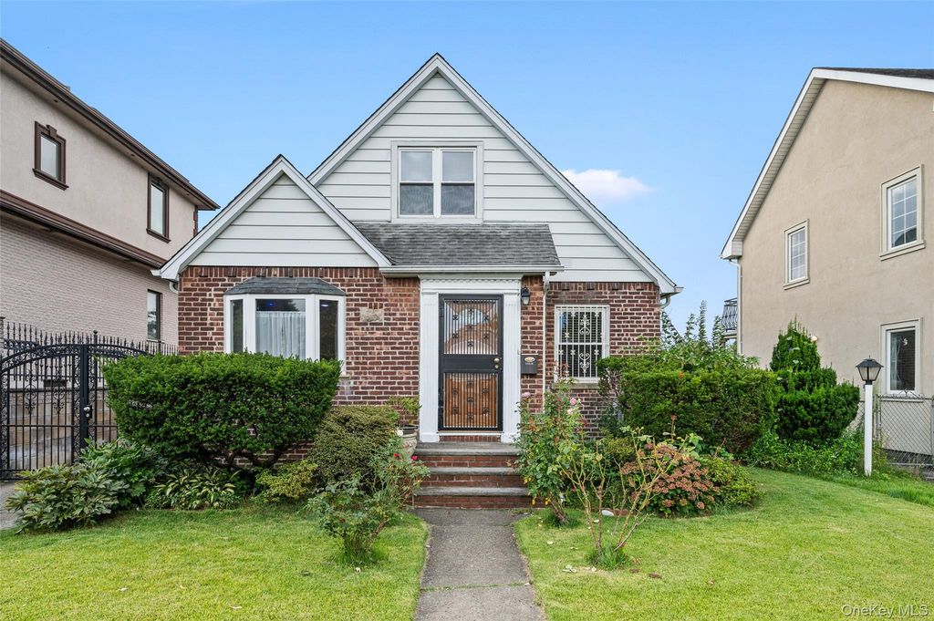 173-16 Fairchild Avenue, Flushing, NY 11358