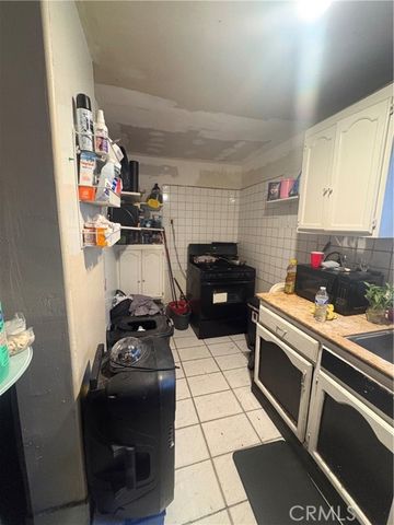 8239 Bell Avenue, Los Angeles, CA 90001