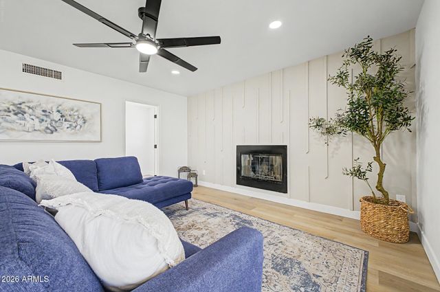 7380 W PIUTE Avenue, Glendale, AZ 85308