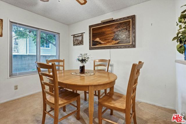 6716 Clybourn Avenue 149, North Hollywood (los Angeles), CA 91606