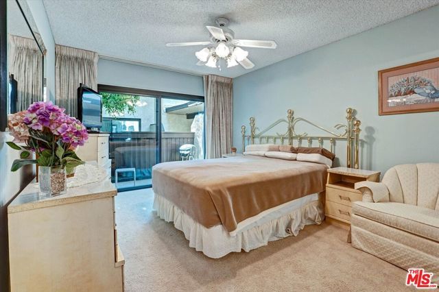 6716 Clybourn Avenue 149, North Hollywood (los Angeles), CA 91606