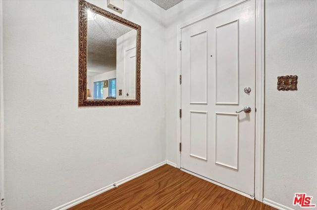 6716 Clybourn Avenue 149, North Hollywood (los Angeles), CA 91606