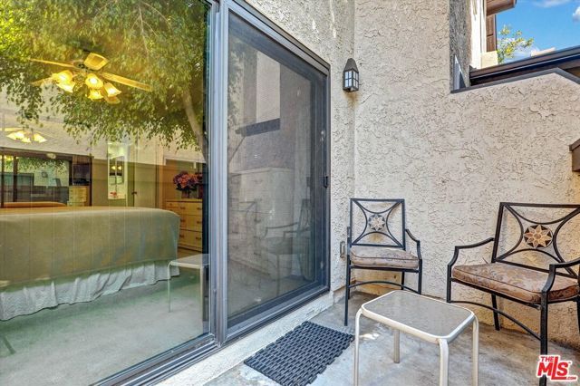 6716 Clybourn Avenue 149, North Hollywood (los Angeles), CA 91606