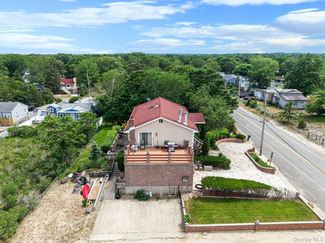 296 Longneck Boulevard, Riverhead, NY 11901