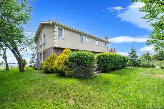296 Longneck Boulevard, Riverhead, NY 11901