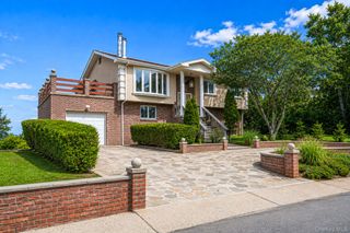296 Longneck Boulevard, Riverhead, NY 11901