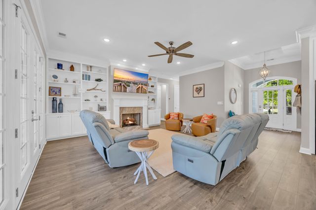 181 Highwood Circle, Murrells Inlet, SC 29576