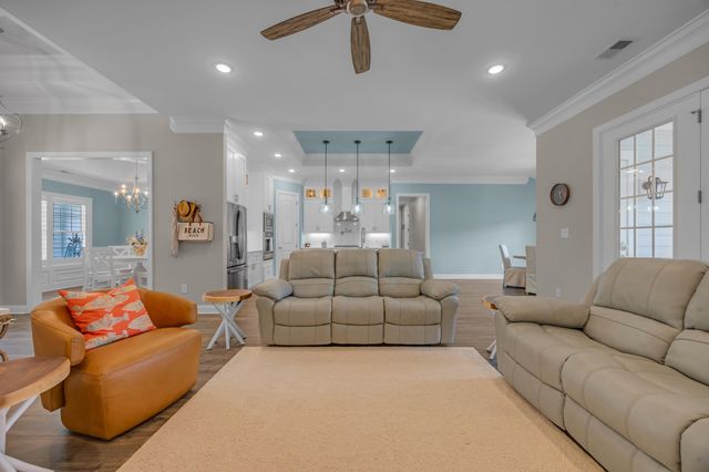 181 Highwood Circle, Murrells Inlet, SC 29576