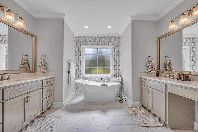 181 Highwood Circle, Murrells Inlet, SC 29576