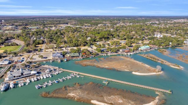 181 Highwood Circle, Murrells Inlet, SC 29576