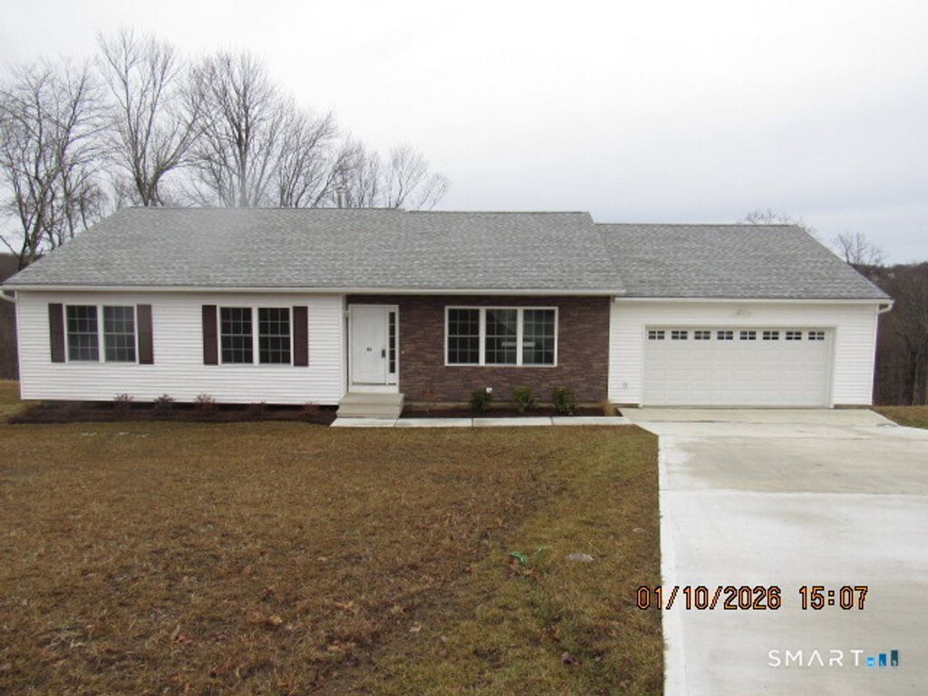 43 Warm Earth Road, Naugatuck, CT 06770