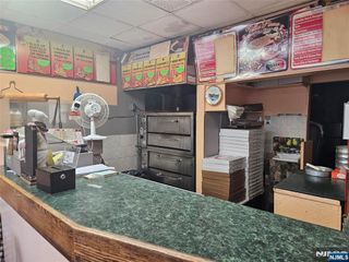 290 Lakeview Avenue, Clifton, NJ 07013