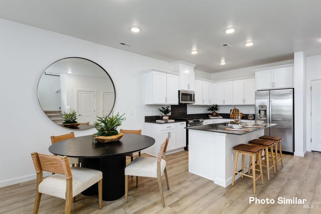 121 N Opuntia Ln, Eagle, ID 83616 photo 4