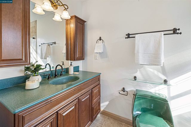 912 Marie Ave, Martinez, CA 94553