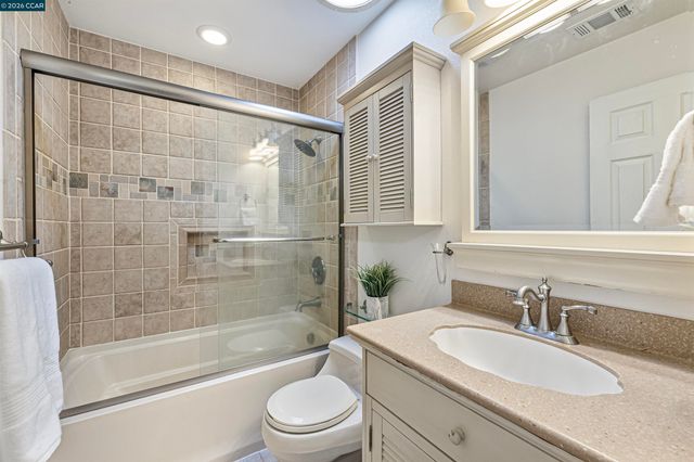 912 Marie Ave, Martinez, CA 94553