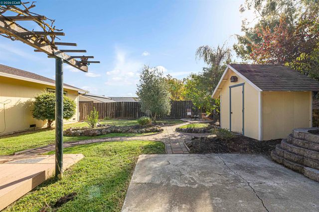 912 Marie Ave, Martinez, CA 94553