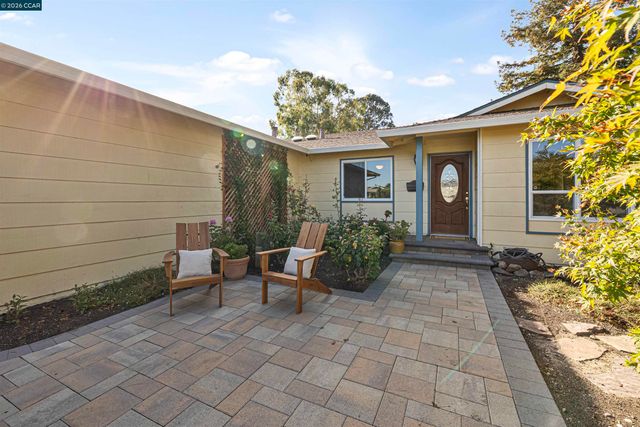 912 Marie Ave, Martinez, CA 94553