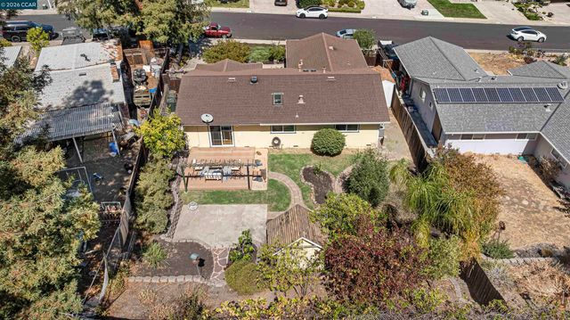 912 Marie Ave, Martinez, CA 94553