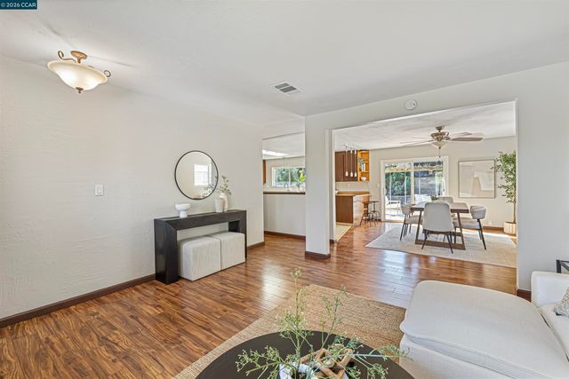 912 Marie Ave, Martinez, CA 94553