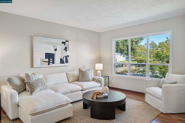 912 Marie Ave, Martinez, CA 94553