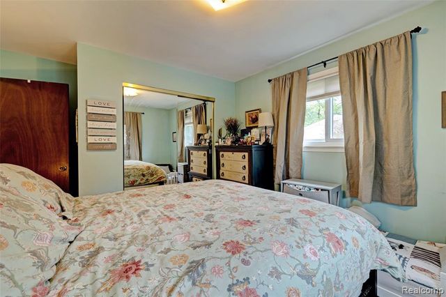6437 Oriole Drive, Flint, MI 48506