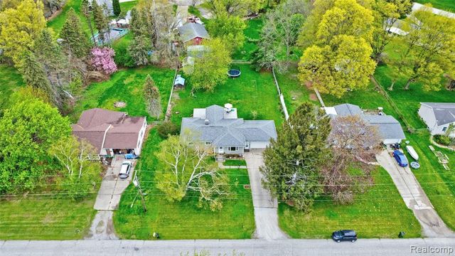6437 Oriole Drive, Flint, MI 48506