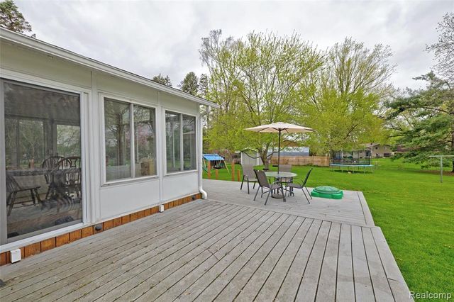 6437 Oriole Drive, Flint, MI 48506