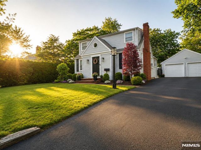 19 Long Avenue, Mahwah, NJ 07430