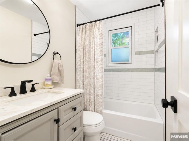 19 Long Avenue, Mahwah, NJ 07430