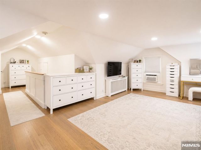 19 Long Avenue, Mahwah, NJ 07430