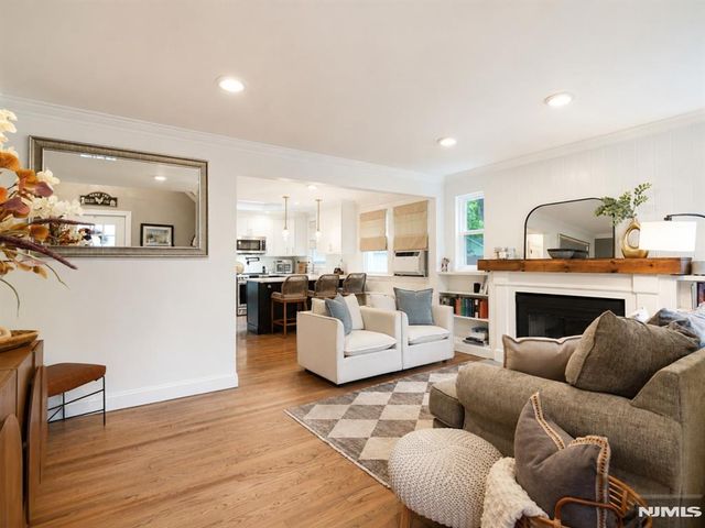 19 Long Avenue, Mahwah, NJ 07430