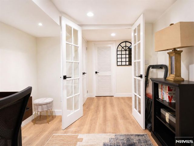 19 Long Avenue, Mahwah, NJ 07430