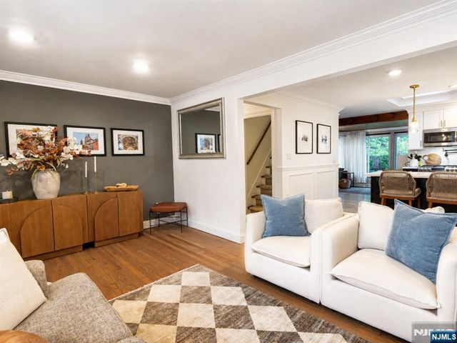 19 Long Avenue, Mahwah, NJ 07430