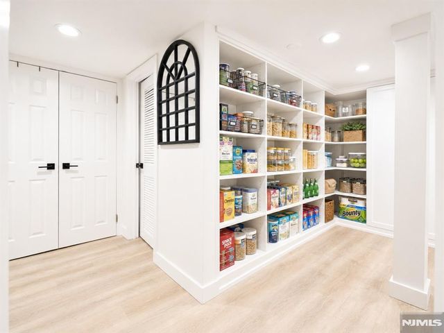 19 Long Avenue, Mahwah, NJ 07430