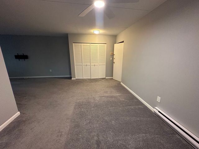 49 Windsor Dr 108, Holliston, MA 01746