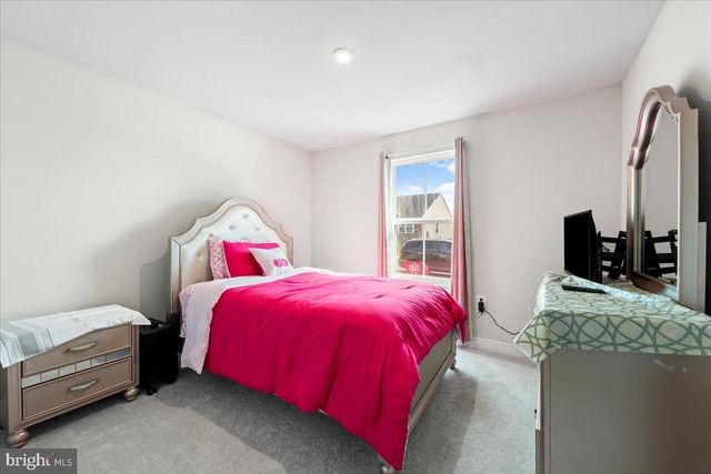 7609 LOUGHTON LN, Spotsylvania, VA 22551