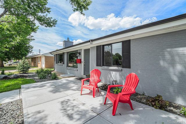 628 S Jasmine Way, Denver, CO 80224