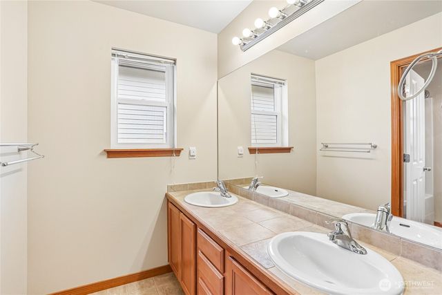 2533 143rd Lane SW, Lynnwood, WA 98087
