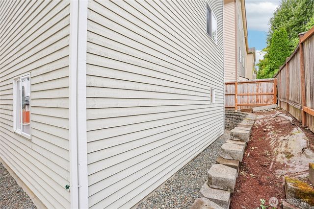 2533 143rd Lane SW, Lynnwood, WA 98087