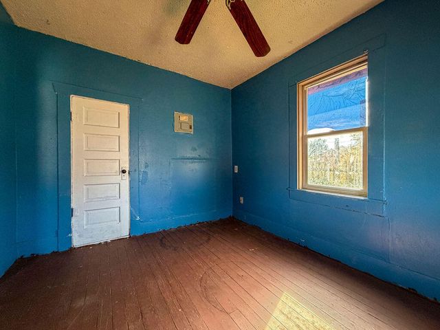 1204 Galveston Street, Plainview, TX 79072