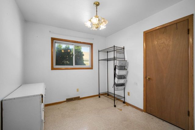 5551 26th STREET, Milwaukee, WI 53221