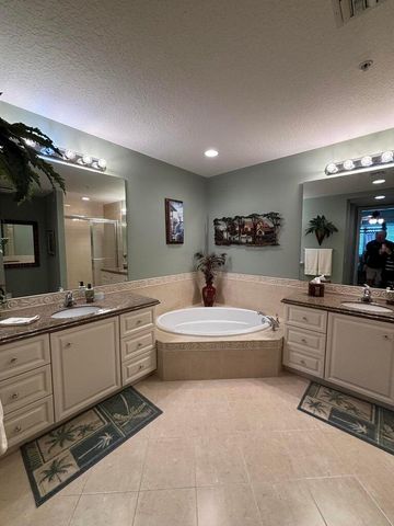 12 Harbour Isle Drive W 204, Fort Pierce, FL 34949