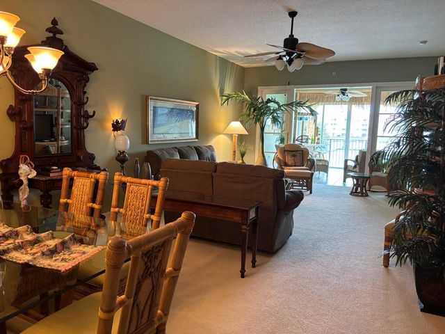 12 Harbour Isle Drive W 204, Fort Pierce, FL 34949
