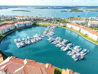 12 Harbour Isle Drive W 204, Fort Pierce, FL 34949