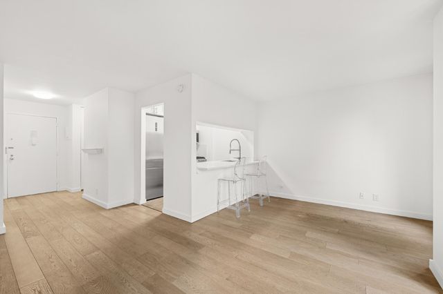 1 Irving Pl Apt U16H, New York City, NY 10003