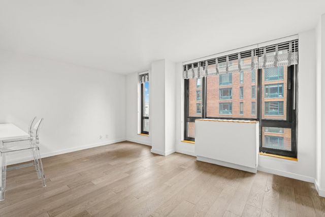 1 Irving Pl Apt U16H, New York City, NY 10003