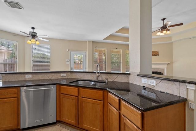 13617 Sun Dapple CT, Manor, TX 78653