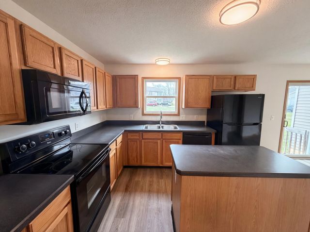 1000 Hidden Cove Way, Columbus, OH 43228